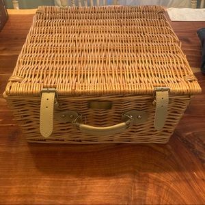 Picnic Basket for Two